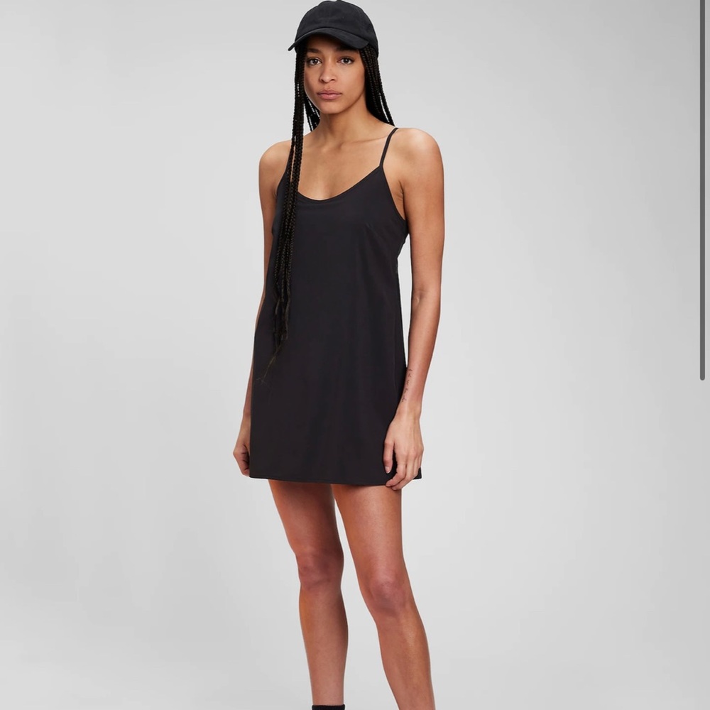 NWT Gapfit black tennis dress - Small